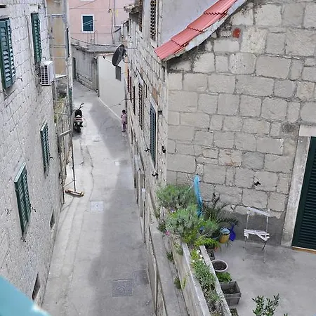 Stagnja בית הארחה 4*